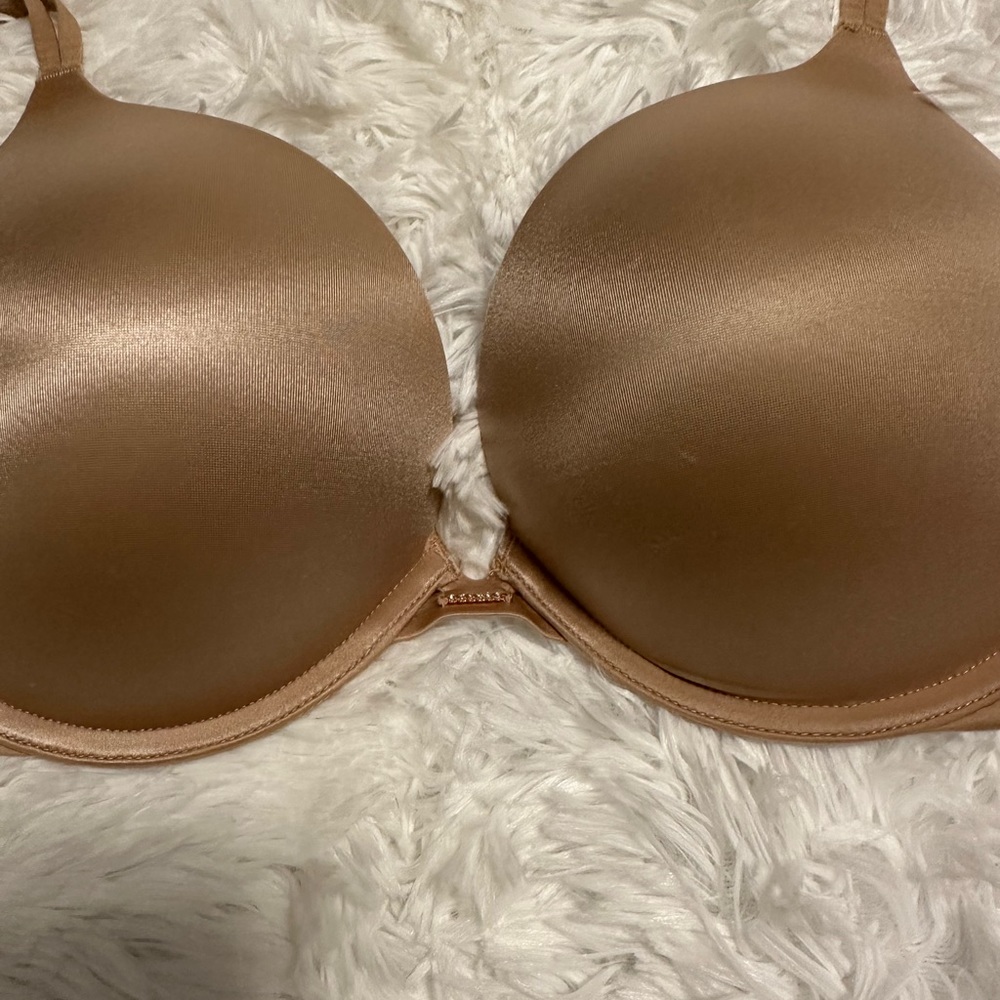 NEW VS Very Sexy Push Up Bra Lined 32DDD